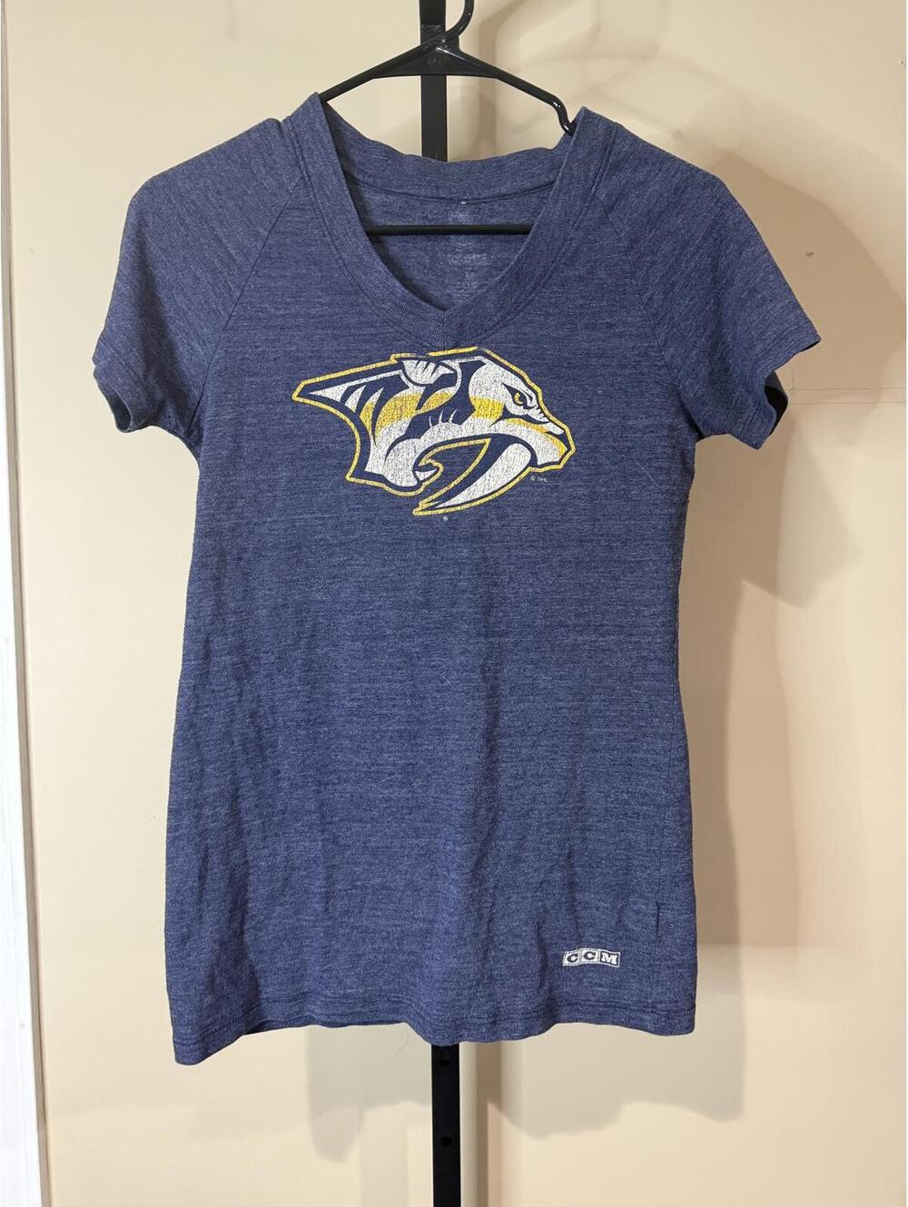 Nashville Predators CCM Women's V-Neck T-Shirt Medium